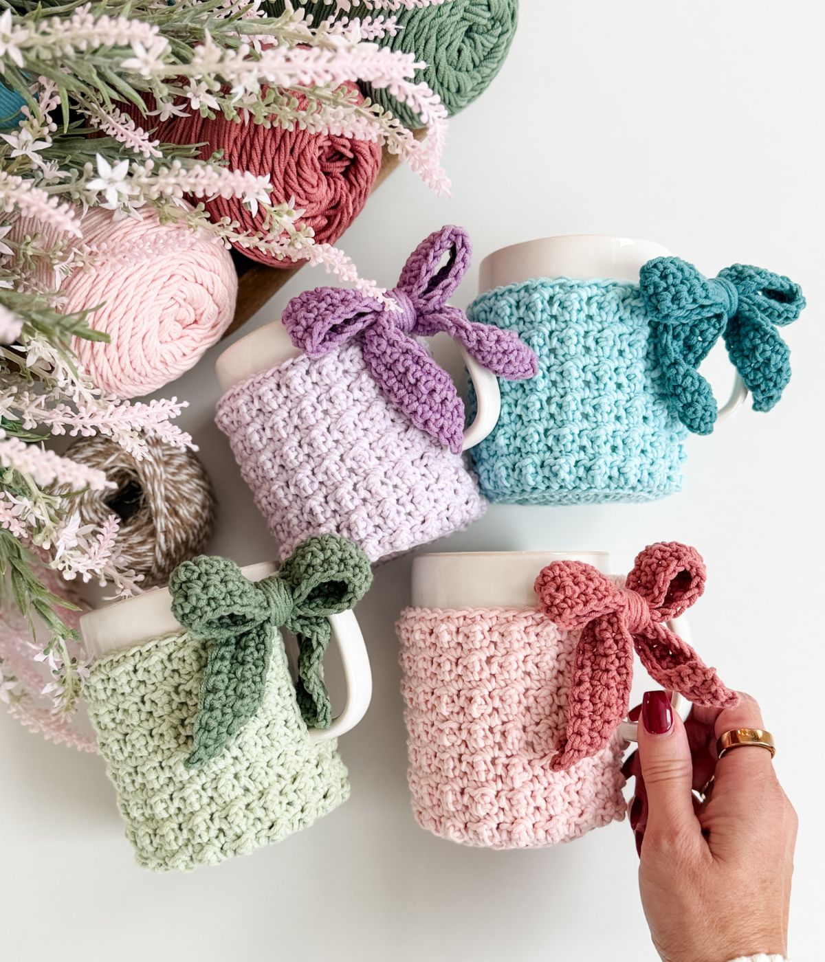 The Winterberry Mug Cozy free crochet pattern